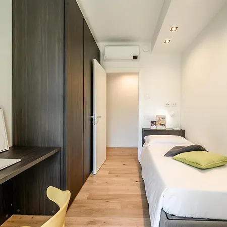 Emilia Apartment *